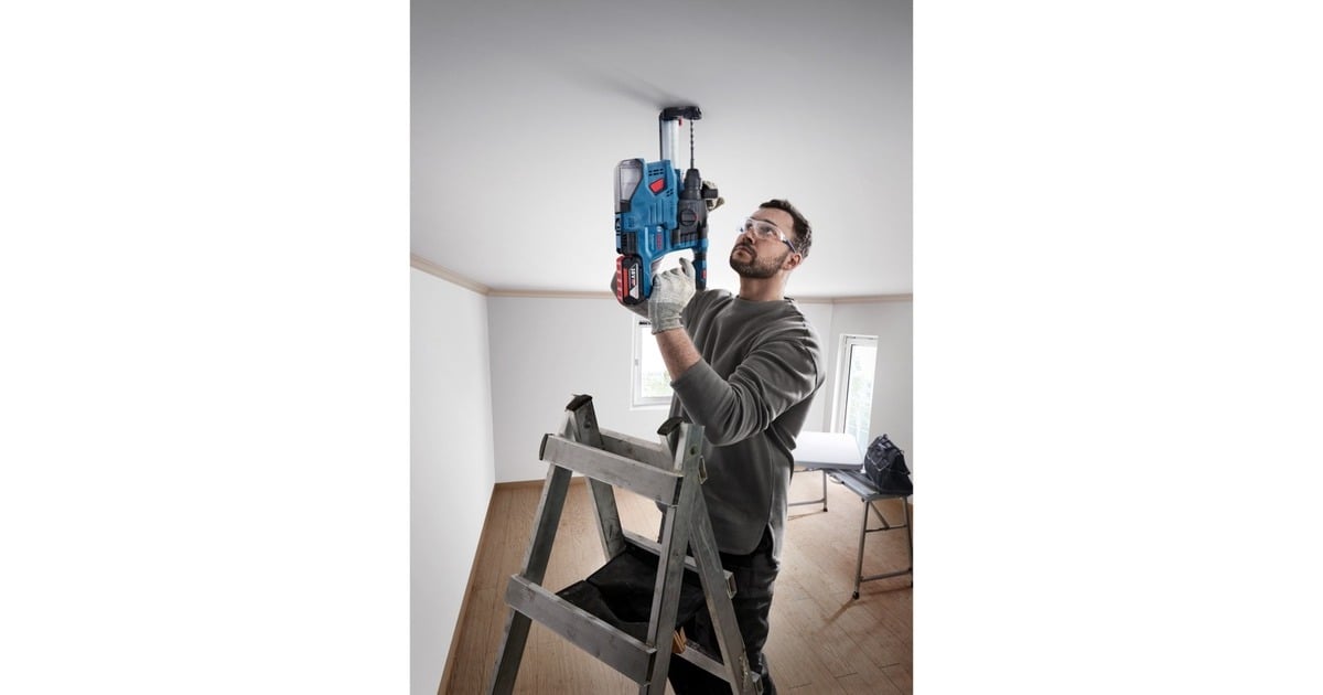 Bosch Professional Akku-Bohrhammer GBH 18V-22 Professional solo  