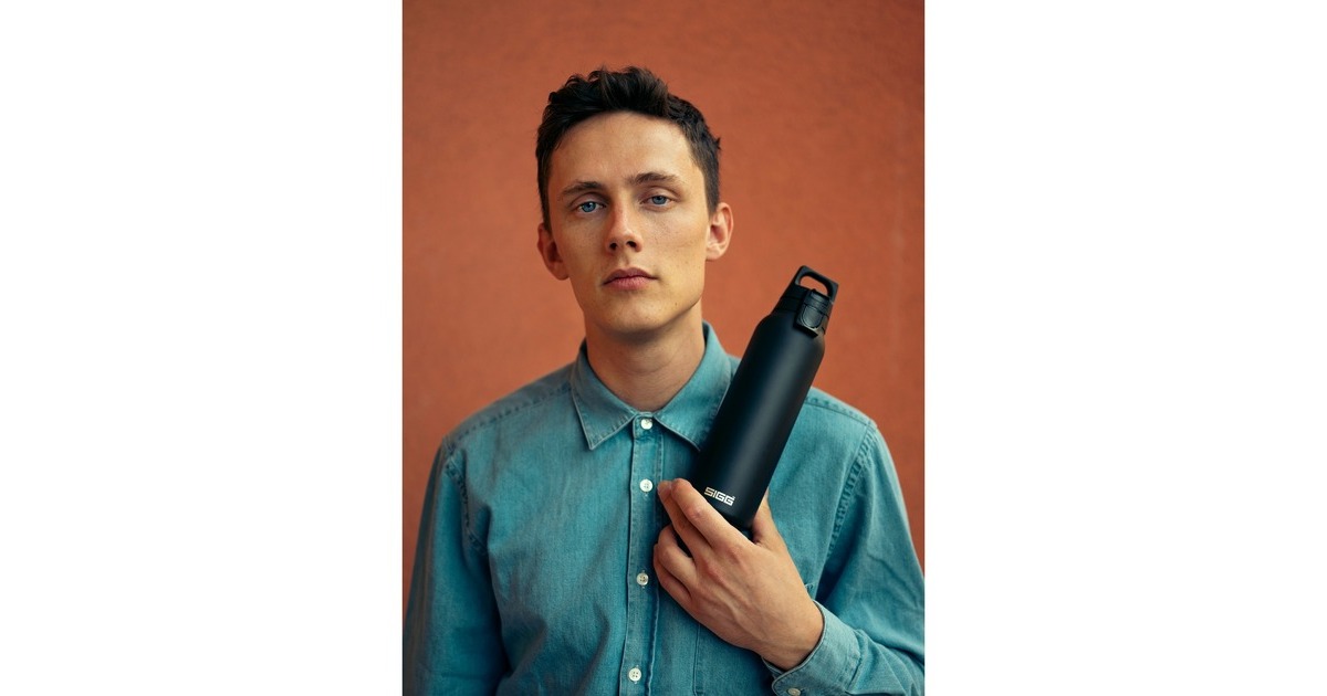 SIGG Hot & Cold One Light Black 0,55 Liter, Thermosflasche schwarz