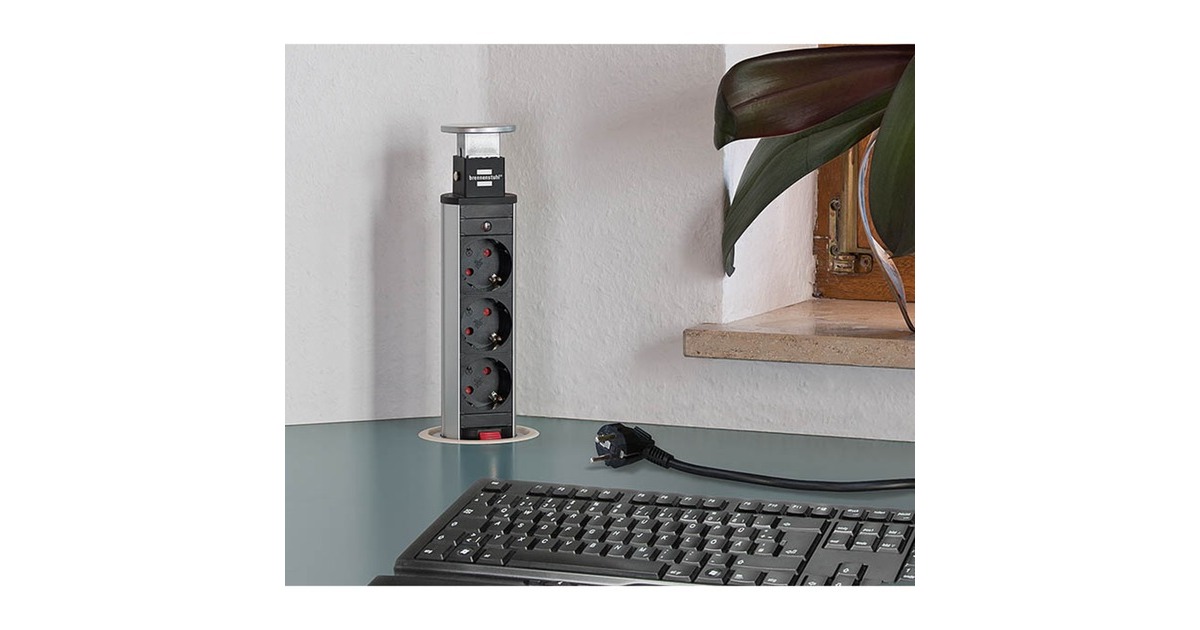 Brennenstuhl Tower Power versenkbare Steckdosenleiste 3-fach 