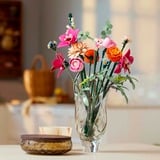 LEGO 10342 Botanicals Schöner Rosafarbener Blumenstrauß, Konstruktionsspielzeug 