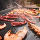 Weber Slate GPD Premium Plancha, 76cm, Gasgrill schwarz/silber