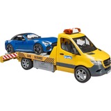 bruder 02675 MB Sprinter Autotransporter mit Light & Sound Modul , Modellfahrzeug orange/blau, Inkl. Roadster