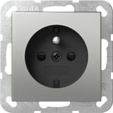Gira Steckdose mit Erdungsstift und erhöhtem Berührungsschutz edelstahl, Retail