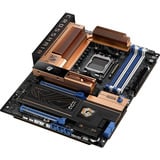 ASUS ROG CROSSHAIR 2006, Mainboard schwarz/bronze