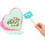 MGA Entertainment Secret Crush Mini Dolls Asst in PDQ Series 2, Puppe 