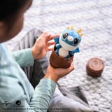 Spin Master Drachenzähmen leicht gemacht - Plüschdrache im Totem zum Sammeln, Kuscheltier sortierter Artikel, eine Figur