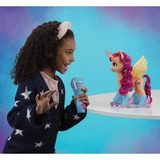 Hasbro My Little Pony: A New Generation Sing- und Skatespaß Sunny Starscout, Spielfigur 
