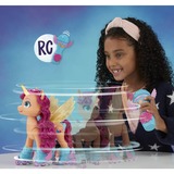 Hasbro My Little Pony: A New Generation Sing- und Skatespaß Sunny Starscout, Spielfigur 