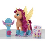 Hasbro My Little Pony: A New Generation Sing- und Skatespaß Sunny Starscout, Spielfigur 