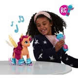 Hasbro My Little Pony: A New Generation Sing- und Skatespaß Sunny Starscout, Spielfigur 