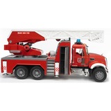 bruder 02821 MACK Granite Feuerwehrleiterwagen, Modellfahrzeug rot/weiß, mit Pumpe