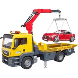 bruder MAN TGS Abschlepp-LKW mit Roadster, Modellfahrzeug gelb/rot