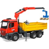 bruder Mercedes-Benz Arocs Baustellen-LKW mit Kran, Schaufelgreifer, Palettengabeln und 2 Paletten, Modellfahrzeug 