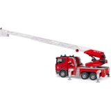 bruder 03591 Scania Super 560R Feuerwehr mit Drehleiter, Wasserpumpe, Light & Sound, Modellfahrzeug 