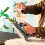 Cecotec IronHero 2600 Vital, Dampfbügeleisen blau/weiß