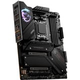 MSI MPG X670E CARBON WIFI, Mainboard schwarz