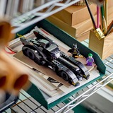 LEGO 76224 DC Super Heroes - Batmobile: Batman verfolgt den Joker, Konstruktionsspielzeug 