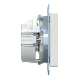 Merten Schutzkontaktsteckdose mit erhöhtem Berührungsschutz weiß, Retail