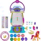 Hasbro My Little Pony - Eine neue Generation Farbenspiel-Laterne Sunny Starscout, Spielfigur 