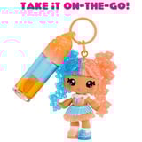 MGA Entertainment Yummiland Lip Gloss Doll: Mystery Color Change - Gwen Gummybear, Puppe 