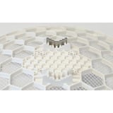 MikroTik LHG 5 3pack (RBLHG5kit), Richtfunk-Antenne weiß, Dual-Chain-CPE (24,5 dBi, 5 GHz) mit integrierter Punkt-zu-Punkt-Antenne