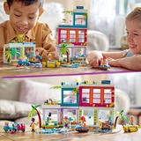 LEGO 41709 Friends Ferienhaus am Strand, Konstruktionsspielzeug Mit Mini-Puppe Mia