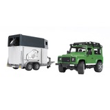 bruder 02592 Land Rover Defender mit Pferdeanhänger, Modellfahrzeug mit einem Pferd