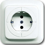 Busch-Jaeger Steckdose mit erhöhtem Berührungsschutz und Steckanschluss weiß, Retail