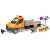 bruder 02677 MB Sprinter Kommunal mit Light & Sound Modul, Modellfahrzeug orange, Inkl. Fahrer und Zubehör