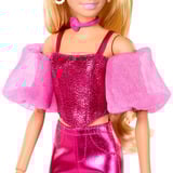 Mattel Barbie Deluxe Style im pinken Metallic Outfit, Puppe 