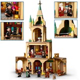 LEGO 76402 Harry Potter Hogwarts: Dumbledores Büro, Konstruktionsspielzeug Schloss Erweiterung mit Gryffindors Schwert, 6 Minifiguren und Sprechendem Hut