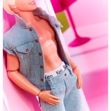 Mattel Barbie Signature The Movie - Ken Puppe zum Film im Jeansoutfit und Original Ken Unterwäsche, Spielfigur 