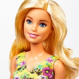 Mattel Barbie Fashionistas Kleiderschrank mit Puppe, Puppenmöbel 