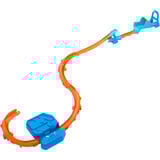 Hot Wheels Track Creator Beschleuniger-Sprung-Schnellstrecke-Set , Rennbahn mit Spielzeugauto und motorisiertem Beschleuniger