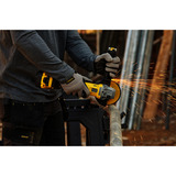 Stanley Akku-Winkelschleifer (SFMCG710M1T-QW), 18Volt schwarz/gelb, Li-Ion-Akku 4,0Ah, Koffer