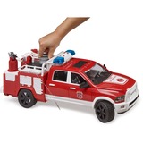 bruder 02544 RAM 2500 Feuerwehreinsatzwagen mit Licht und Sound, Modellfahrzeug 
