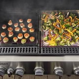 Weber Gasgrill Summit FS38 S, Edelstahl edelstahl, mit CRAFTED Basis-Rahmen und Sear Zone