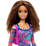 Mattel Barbie Fashionistas-Puppe mit gekrepptem Haar und Sommersprossen 