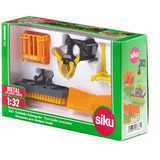 SIKU 3661 FARMER Bressel und Lade Frontlader Anbaugeräte, Modellfahrzeug 
