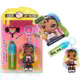 MGA Entertainment Yummiland Lip Gloss Doll Sour Sweeties - Sasha Sourworms, Puppe 