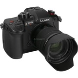 Panasonic Lumix DC-GH5M2 + H-ES12060 Kit, Digitalkamera schwarz, inkl. Objektiv