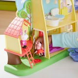 Hasbro Peppa Wutz Peppas Tag- und Nacht-Haus, Spielfigur 