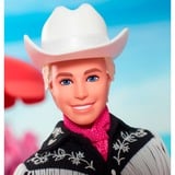 Mattel Barbie The Movie - Ken-Sammelpuppe mit schwarzem Cowboy-Outfit 
