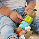 Mattel Verspielter Dreh-Dackel Klicken und Drehen Aktivitätshündchen Sensorikspielzeug für Babys, Elektrohaustier 