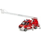 bruder 02673 MB Sprinter Feuerwehr mit Light & Sound Modul, Modellfahrzeug rot/weiß, Drehleiter, Pumpe