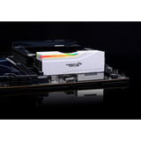 G.Skill DIMM 32 GB DDR5-6000 (2x 16 GB) Dual-Kit, Arbeitsspeicher F5-6000A3038F16GX2-TZ5NXRW, Trident Z5 NEO X RGB, AMD EXPO