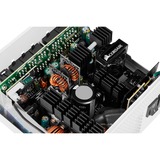 Corsair CX650F RGB, PC-Netzteil weiß, 4x PCIe, Kabel-Management, 650 Watt