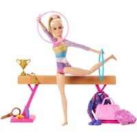 Mattel Barbie Turnspaß-Spielset, Puppe mit mehr als 10 Zubehörteilen und Drehfunktion