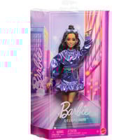 Mattel Barbie Deluxe Style im blauen Metallic Outfit, Puppe 