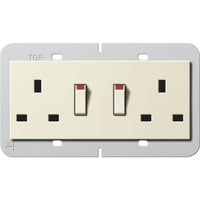 Gira Doppelsteckdose British Standard 13 Ampere geschaltet mit Shutter und Schraubklemmen weiß, Retail